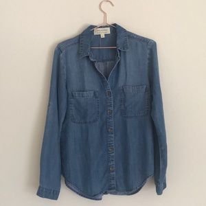 LAST CHANCE! Cloth & Stone Chambray Shirt